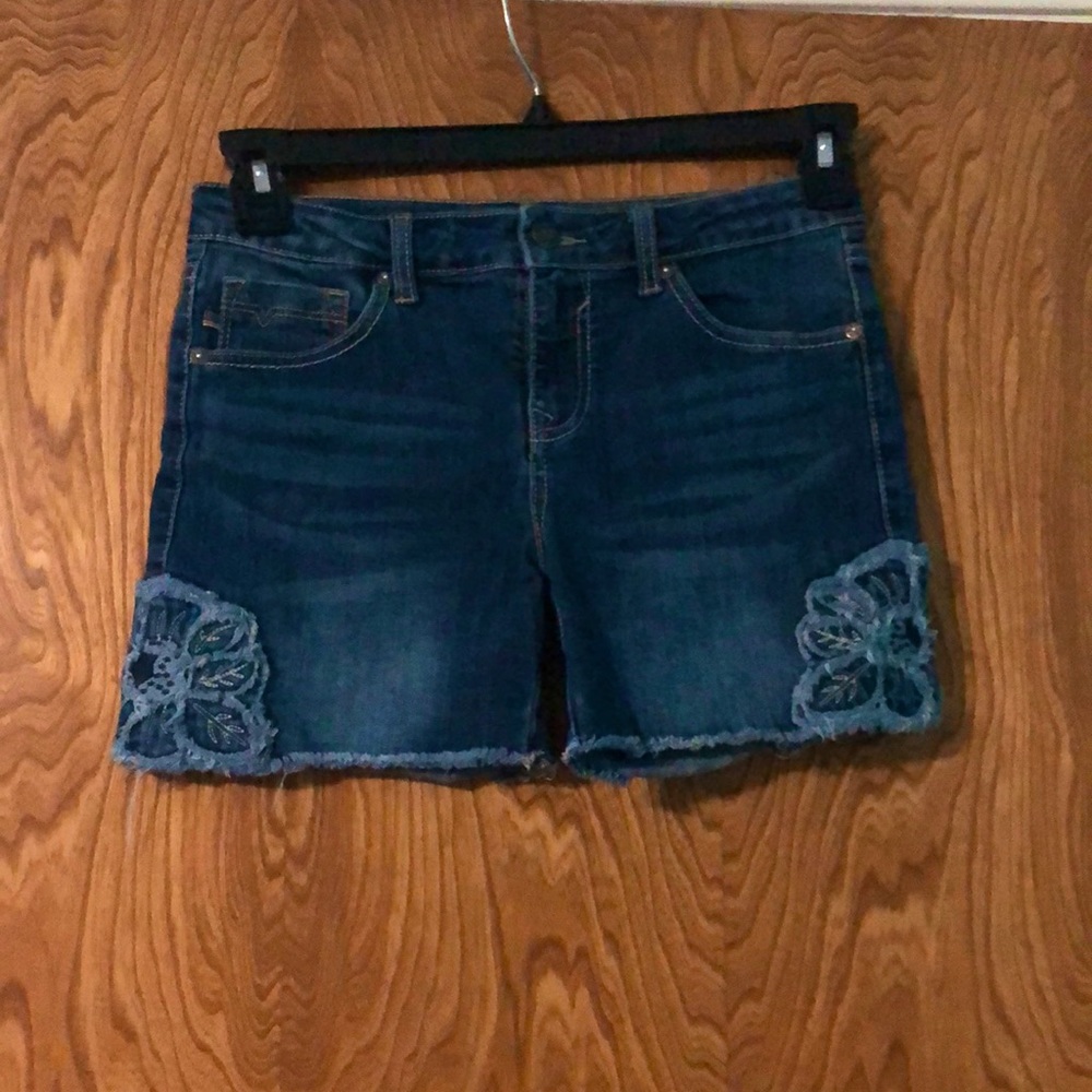 Vigoss Denim shorts size 16